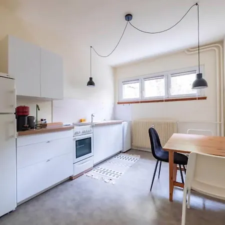 Appartement Courtine - Le Calme Au Centre Strasbourg